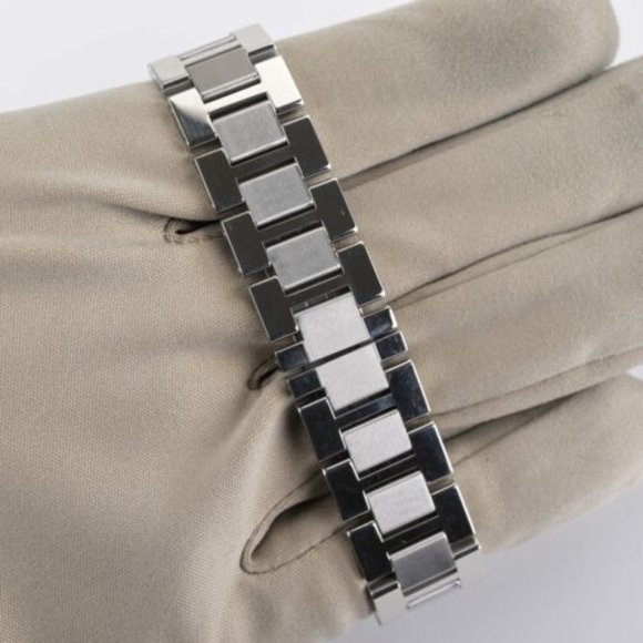 Cartier Tank Solo 3170 24X31mm Stainless Steel Watch W/ Box & Papers - Picture 4 of 9